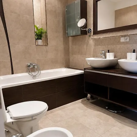 Premium - Free Parking And Balcony Apartment Bratislava